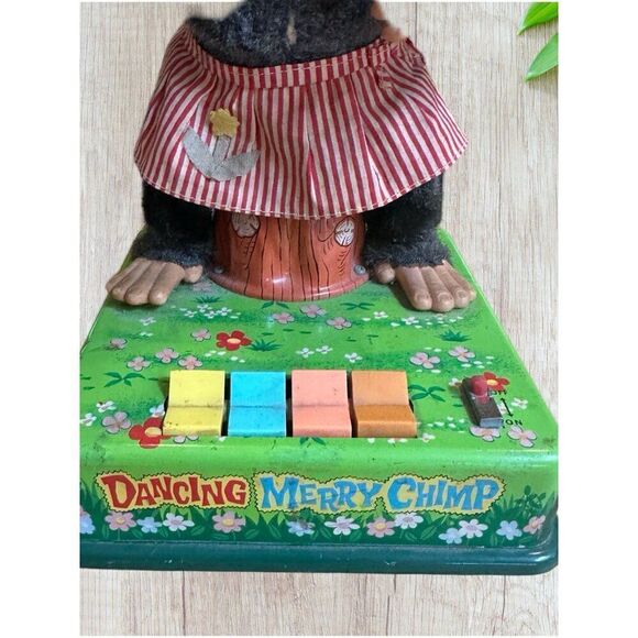 Vintage CK Japan Dancing Merry Adorable Female Jolly Chimp Monkey / Working! - Picture 4 of 8